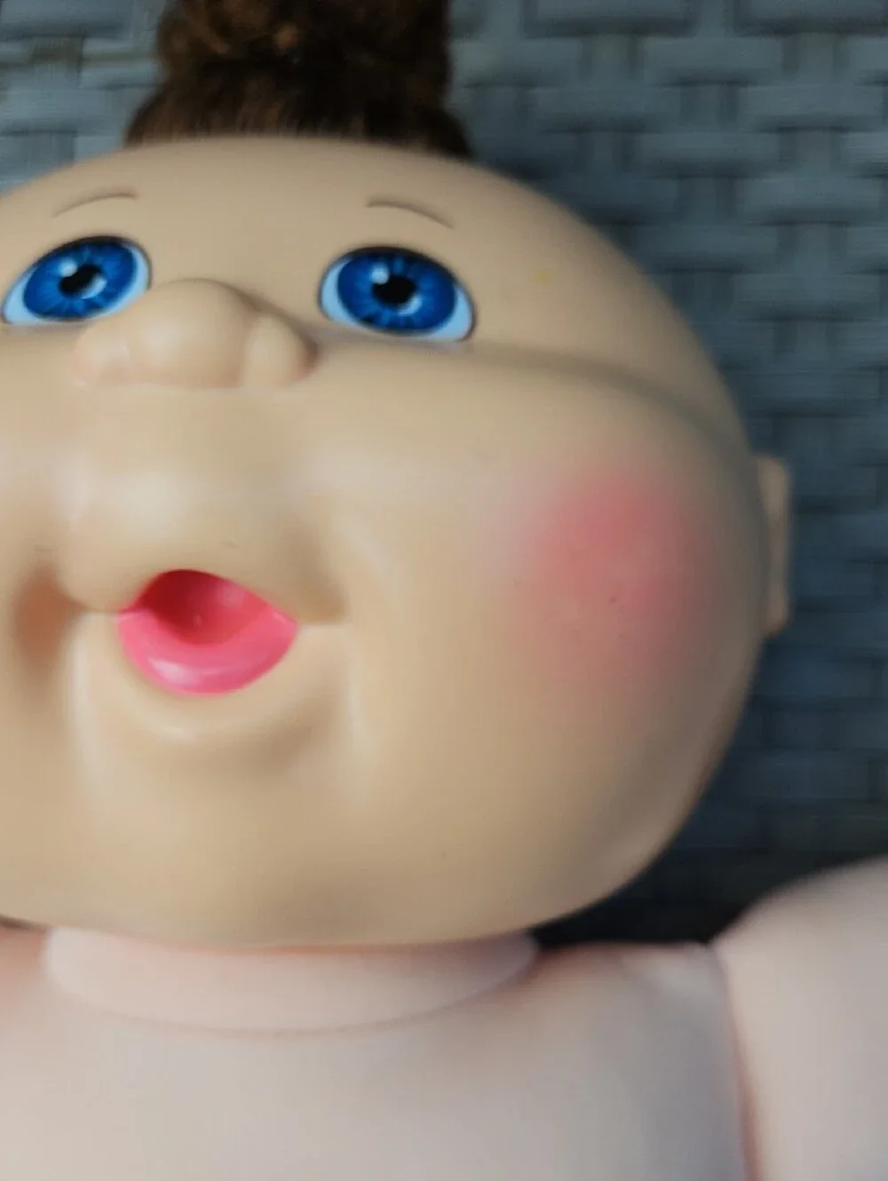 Vintage 2017 Cabbage Patch Kids Soft Plush Baby Doll  Blue Eyes in Tan Skin Tone